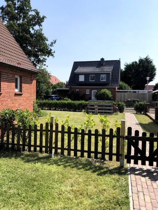 "Kleine 4" Idyllisches Tinyhouse An Der Nordsee 노르덴 외부 사진